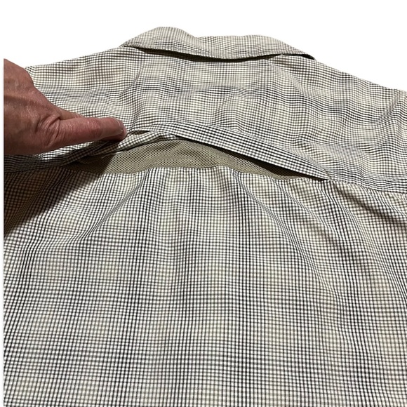 Merrell Vented Short Sleeve Button Down Shirt Sz M - Picture 5 of 14